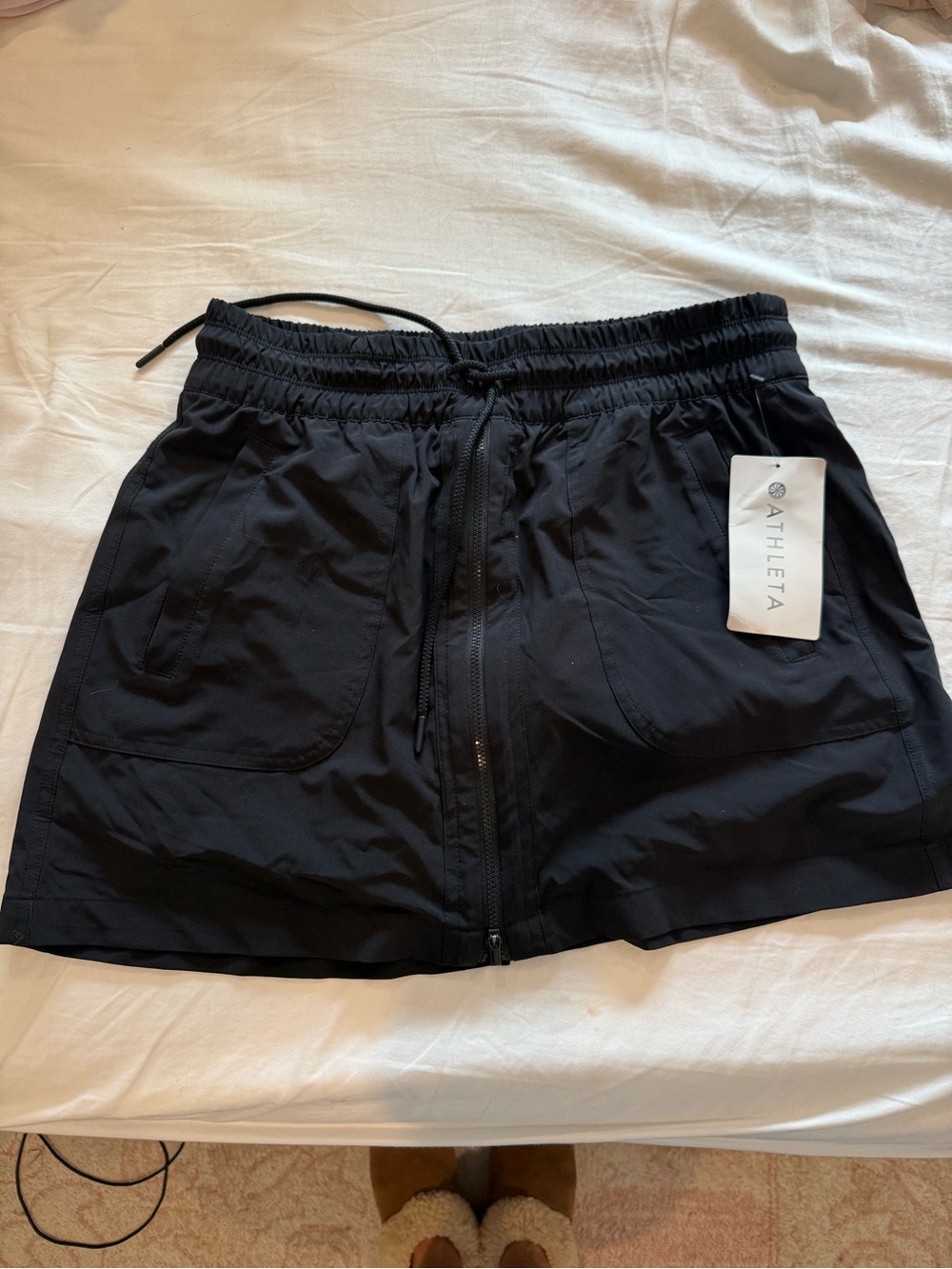 Athleta Expedition black skort size 8 nwt